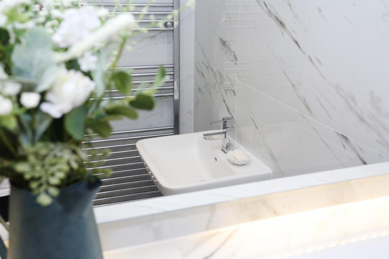 Joivy Elegant Home At The Heart Of The Royal Mile Edimburgo Exterior foto